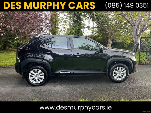 Toyota Yaris Cross Hatchback, Petrol Hybrid, 2022, Black