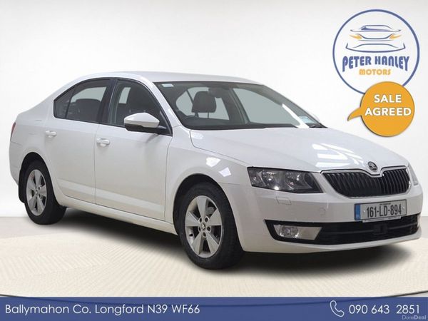 Skoda Octavia Hatchback, Diesel, 2016, White