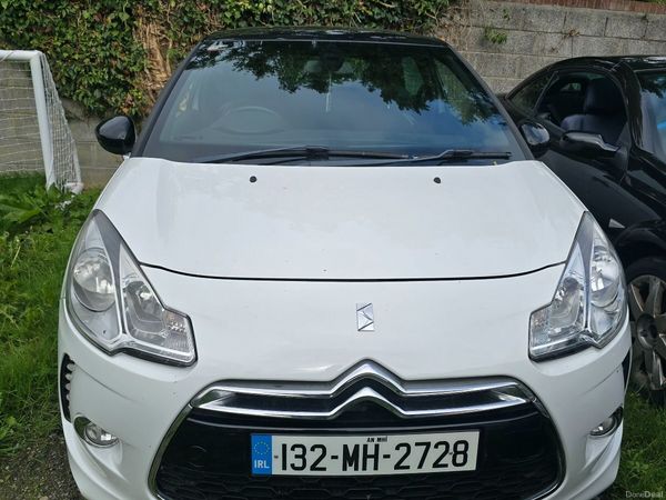 Citroen DS 3 Hatchback, Petrol, 2013, White