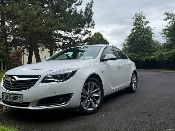 Opel Insignia Saloon, Petrol, 2016, White