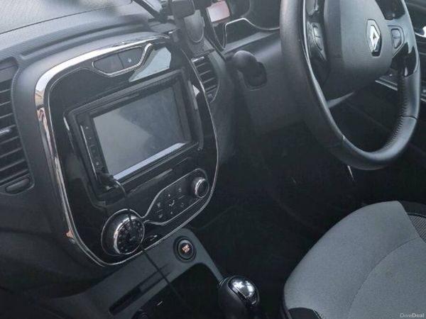 Renault Captur Hatchback, Petrol, 2015, Brown