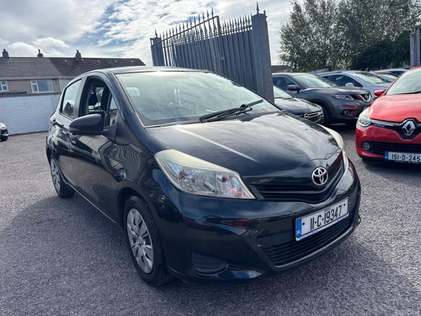 Toyota Yaris Hatchback, Petrol, 2011, Black