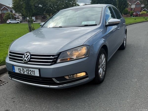 Volkswagen Passat Saloon, Diesel, 2012, Grey