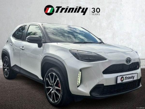 Toyota Yaris Cross SUV, Petrol Hybrid, 2023, White