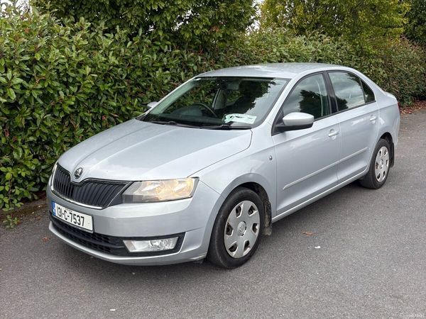Skoda Rapid Saloon, Petrol, 2013, Silver