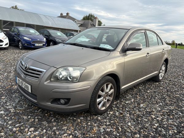 Toyota Avensis Saloon, Petrol, 2007, Silver