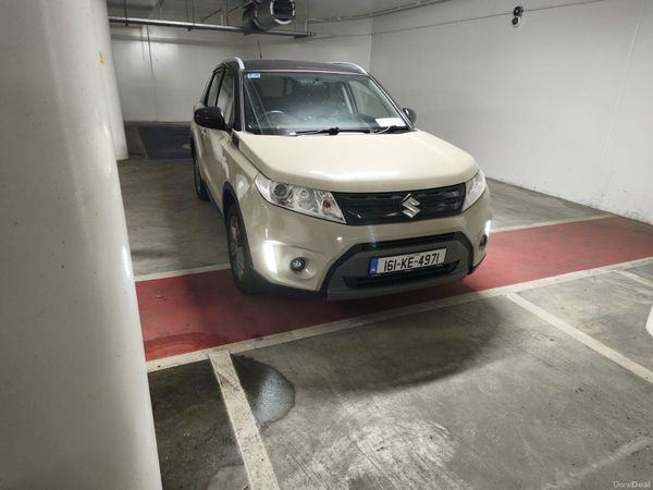 Suzuki Vitara SUV, Petrol, 2016, White