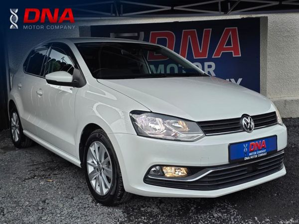 Volkswagen Polo Hatchback, Petrol, 2015, White