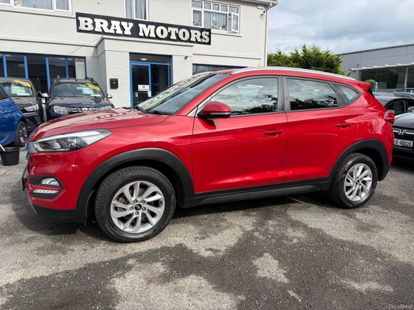 Hyundai Tucson SUV, Diesel, 2017, Red