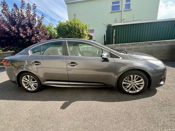 Toyota Avensis Saloon, Diesel, 2016, Grey
