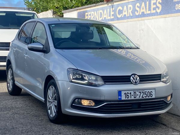 Volkswagen Polo Hatchback, Petrol, 2016, Silver