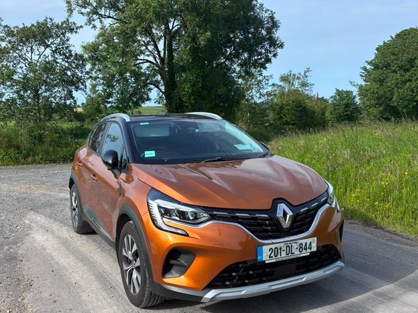 Renault Captur Hatchback, Petrol, 2020, Orange