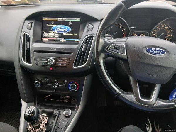 Ford Focus Hatchback, Petrol, 2016, Blue