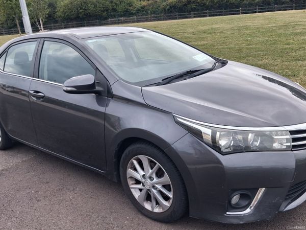 Toyota Corolla Saloon, Diesel, 2016, Grey