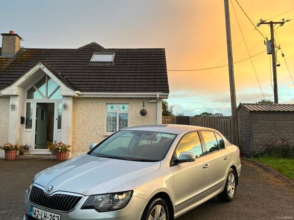 Skoda Superb Saloon, Diesel, 2014, Silver