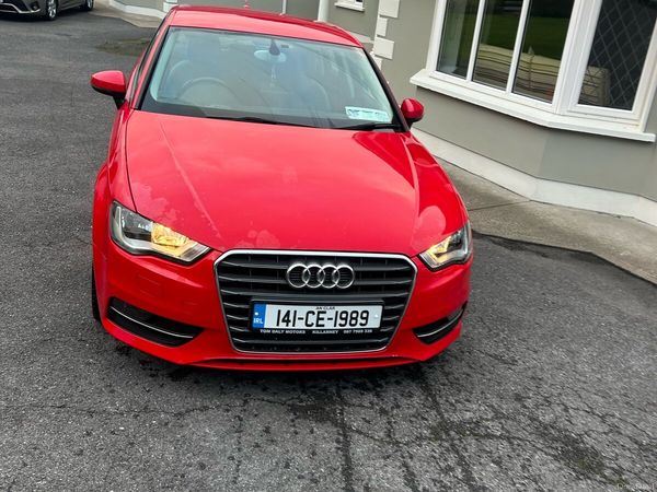 Audi A3 Hatchback, Diesel, 2014, Red