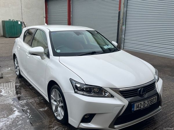 Lexus CT Hatchback, Petrol Hybrid, 2014, White