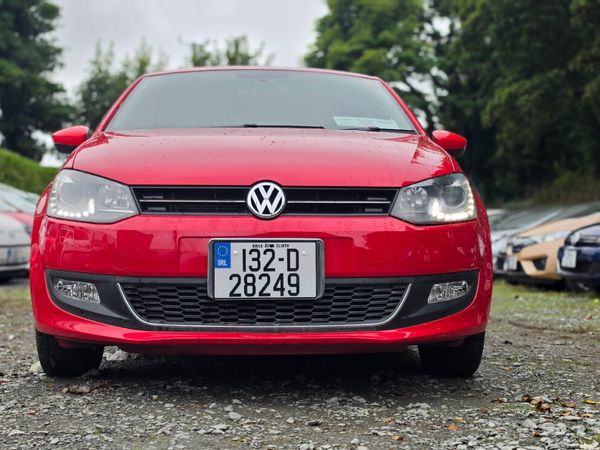 Volkswagen Polo Hatchback, Petrol, 2013, Red
