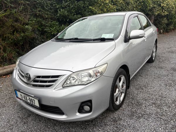 Toyota Corolla Saloon, Diesel, 2011, Silver