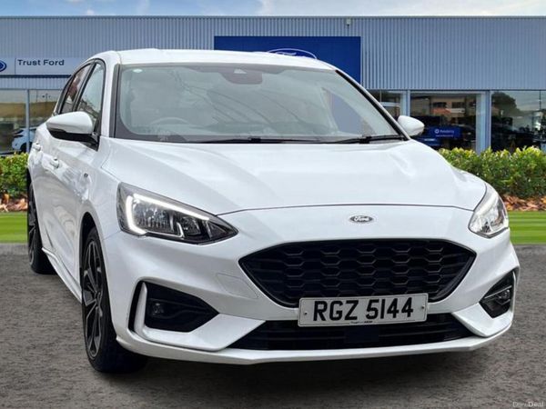 Ford Focus Hatchback, Petrol, 2020, White