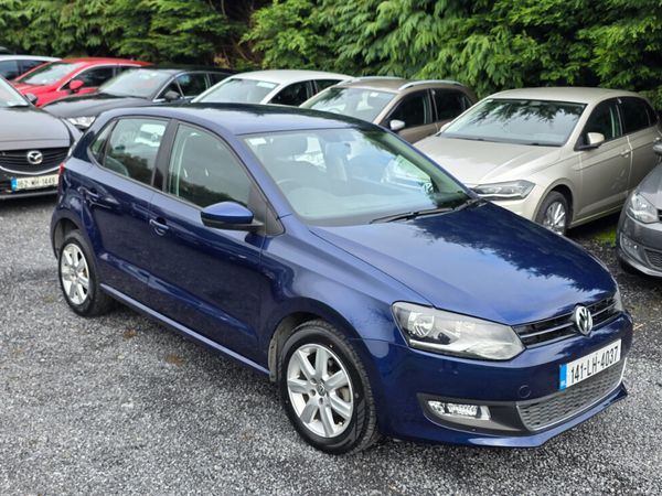 Volkswagen Polo Hatchback, Petrol, 2014, Blue