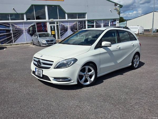 Mercedes-Benz B-Class Hatchback, Petrol, 2014, White