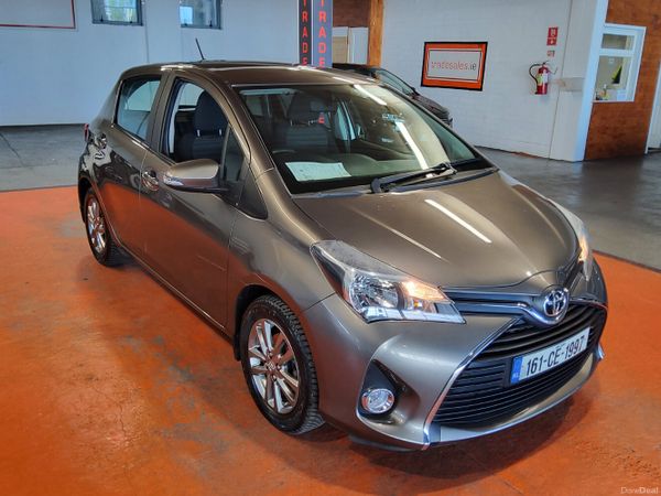 Toyota Yaris Hatchback, Petrol, 2016, Grey