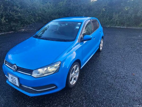 Volkswagen Polo Hatchback, Petrol, 2014, Blue