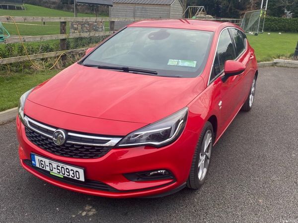 Vauxhall Astra Hatchback, Petrol, 2016, Red