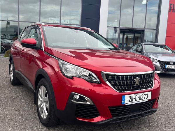 Peugeot 3008 MPV, Petrol, 2021, Red