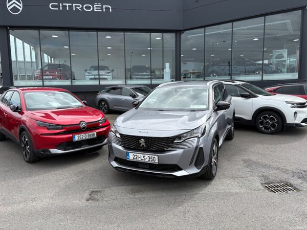 Peugeot 5008 MPV, Diesel, 2022, Grey