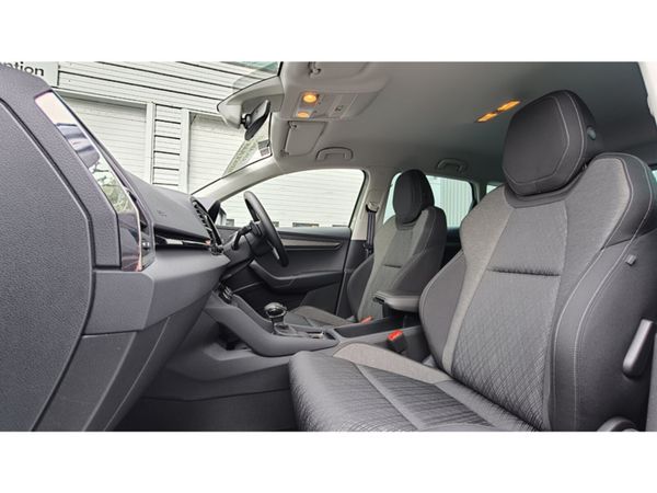 Skoda Karoq SUV, Petrol, 2024, Grey