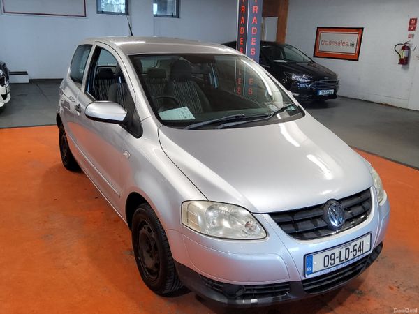 Volkswagen Fox Hatchback, Petrol, 2009, Silver
