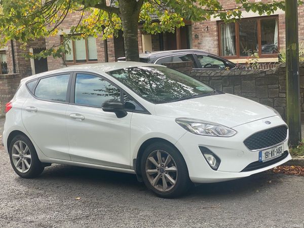 Ford Fiesta Hatchback, Petrol, 2019, White