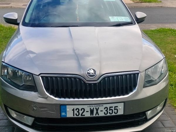 Skoda Octavia Saloon, Diesel, 2013, Beige