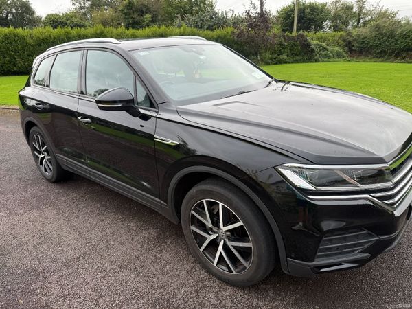 Volkswagen Touareg SUV, Diesel, 2019, Black