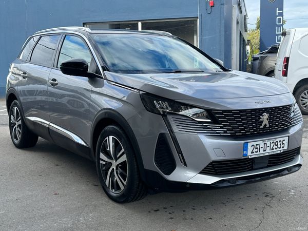 Peugeot 5008 MPV, Diesel, 2025, Grey