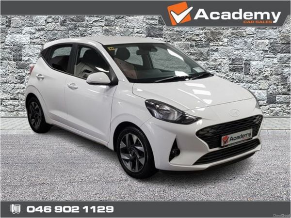 Hyundai i10 Hatchback, Petrol, 2025, White