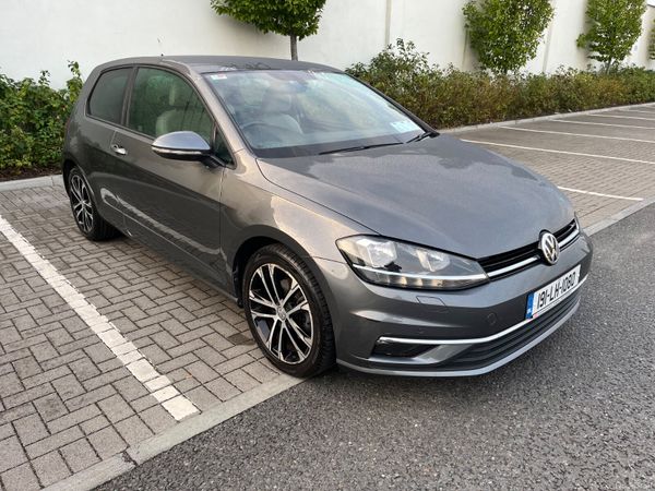 Volkswagen Golf Estate, Petrol, 2019, Grey