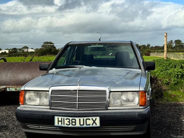 Mercedes-Benz 190 Saloon, Diesel, 1990, Silver