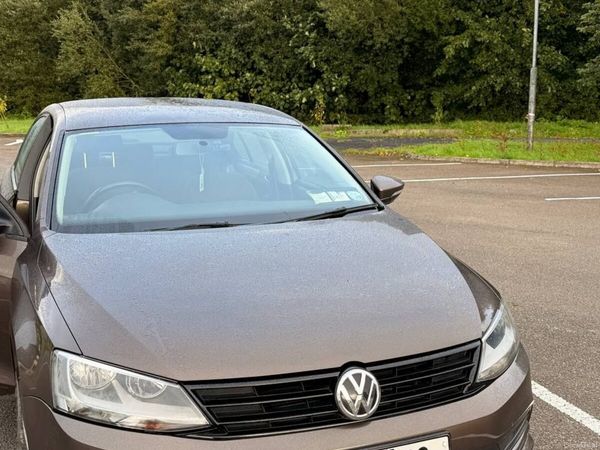 Volkswagen Jetta Saloon, Diesel, 2015, Brown
