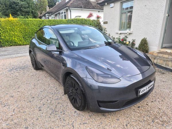 Tesla Model Y MPV, Electric, 2023, Grey