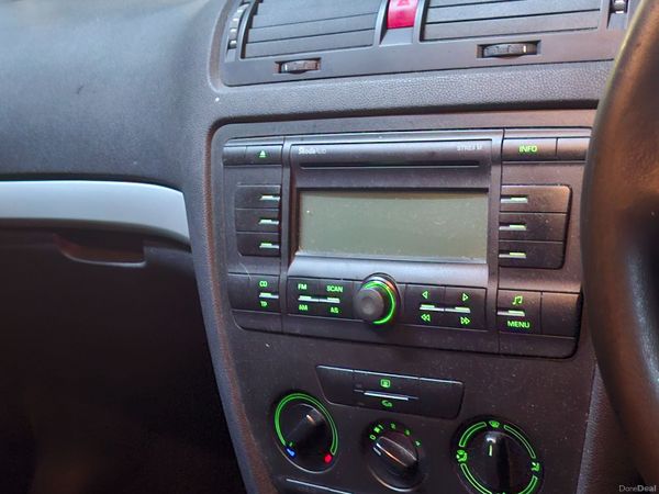 Skoda Octavia Hatchback, Petrol, 2006, Black