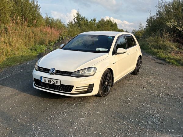 Volkswagen Golf Hatchback, Diesel, 2015, White
