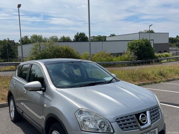 Nissan Qashqai Hatchback, Diesel, 2010, Silver
