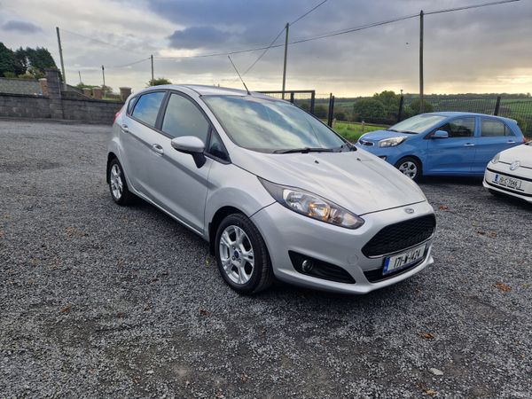 Ford Fiesta Hatchback, Petrol, 2017, Grey