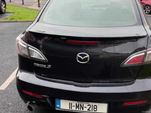 Mazda Mazda3 Saloon, Diesel, 2011, Black