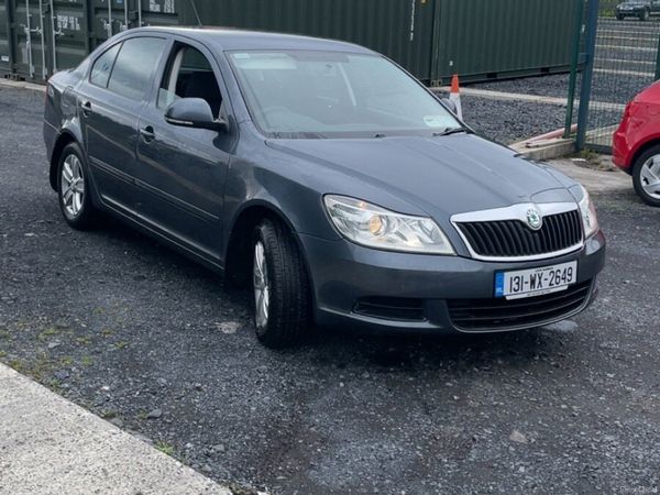 Skoda Octavia Hatchback, Diesel, 2013, Grey