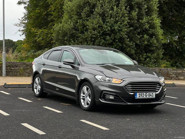 Ford Mondeo Saloon, Diesel, 2019, Grey