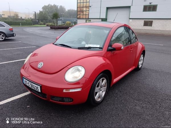Volkswagen Beetle Hatchback, Petrol, 2007, Red